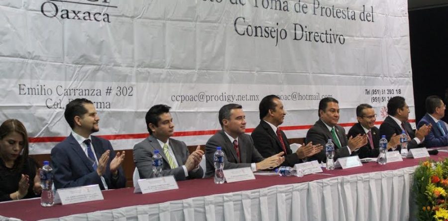 Toman protesta nuevos integrantes del Consejo Directivo del Colegio de Contadores Públicos de Oaxaca