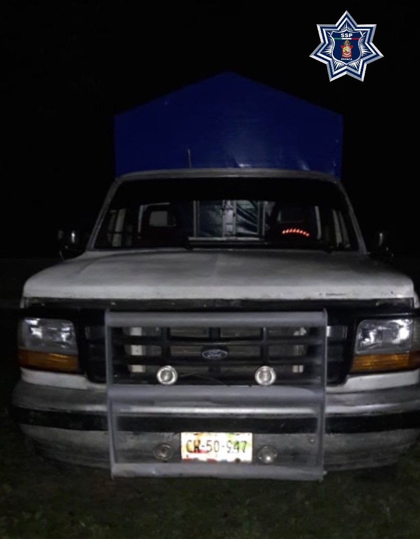 Asegura policía estatal 4 mil 800 litros de hidrocarburo en Matías Romero