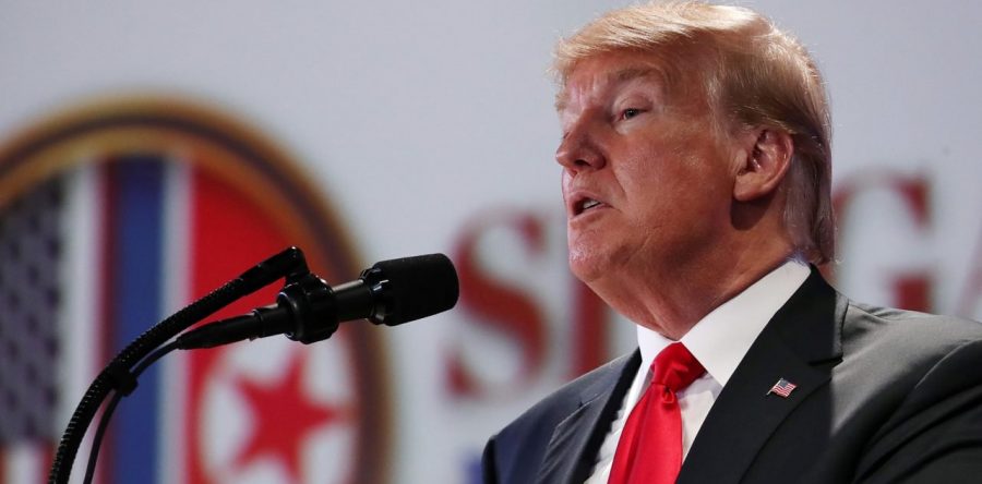 Trump presiona a la Fed para no subir las tasas de interés