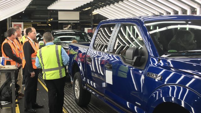 Salario y empleo en EU crecen menos de lo esperado