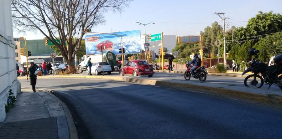 Con manifestación exigen reconstrucción de escuela