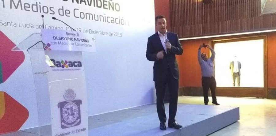 Anuncia Murat Hinojosa la gira de AMLO por el estado