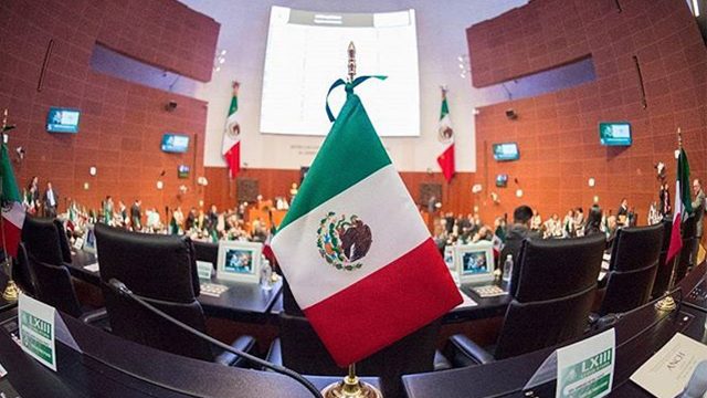 Senado recibe la iniciativa de AMLO para eliminar fuero a presidente