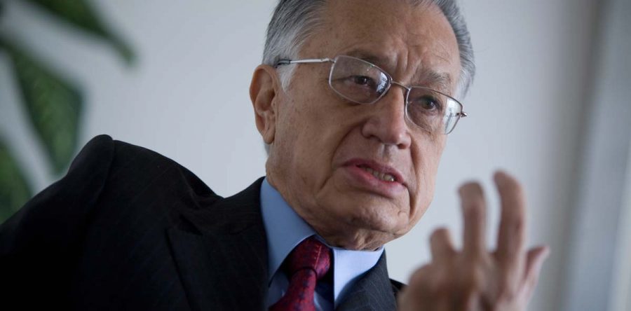 Entregan a Manuel Bartlett la Comisión Federal de Electricidad