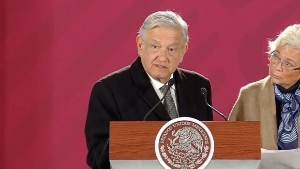 La gente ahora ya denuncia donde están las tomas clandestinas: López Obrador