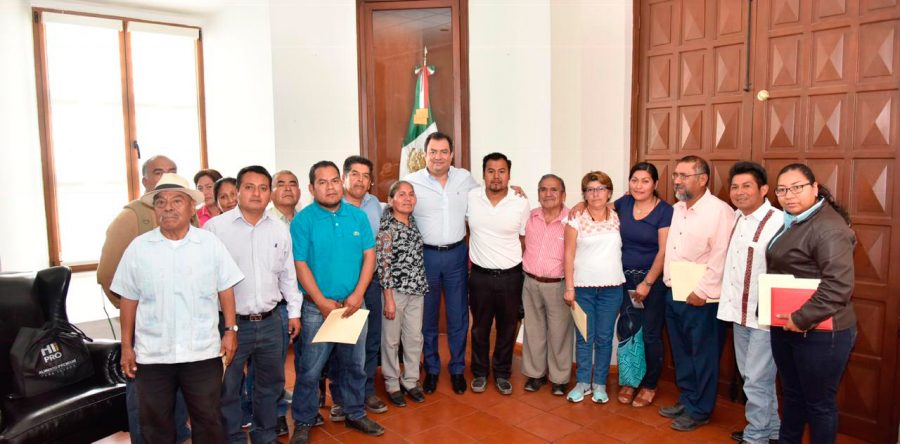 Conoce Oswaldo García Jarquín necesidades de vecinos de Lomas de San Jacinto