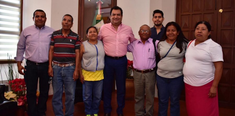 Escucha Oswaldo García Jarquín primeras solicitudes de los Comités de Vida Vecinal