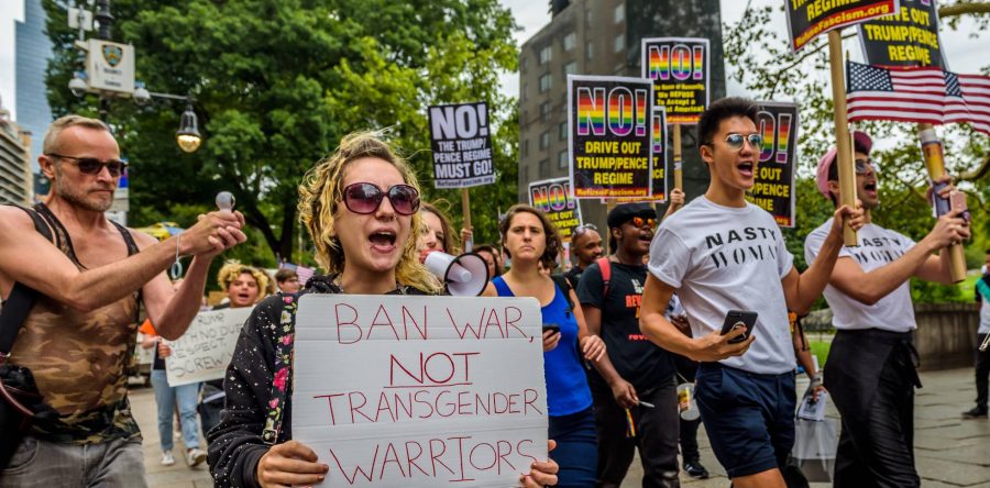 El Supremo permite a Trump vetar a los transexuales en los ejércitos