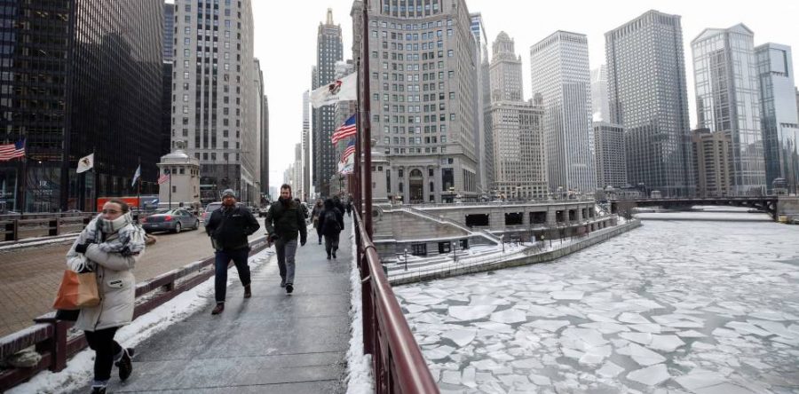 A -28 grados en Chicago: calles y aulas vacías, vuelos cancelados y refugio para 16 mil vagabundos