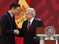 Presidente de España regala a AMLO acta de nacimiento de su abuelo