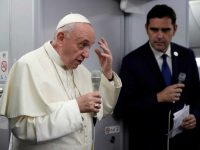 El Papa teme baño de sangre en Venezuela; ofrece mediación
