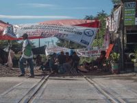 CNTE acuerda liberar vías férreas en Michoacán