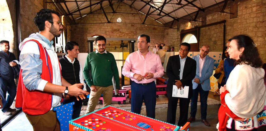 Recorren Oswaldo García Jarquín y María Isabel Grañén el Museo Infantil de Oaxaca