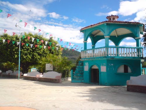 Niegan bastón de mando a alcaldesa en municipio de la Costa