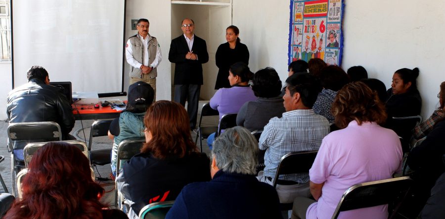 Capacita Gobierno capitalino a docentes y padres para actuar ante desastres