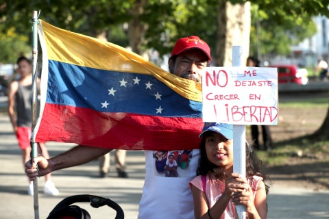 Venezuela está ardiendo: una crónica desde las calles