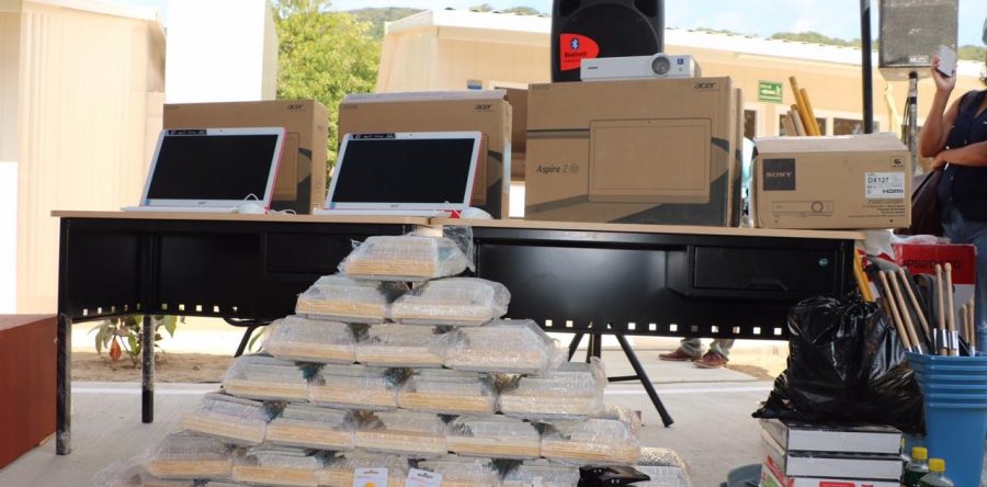 Entrega IEEPO mobiliario y equipo a Primaria de Santa María Huatulco