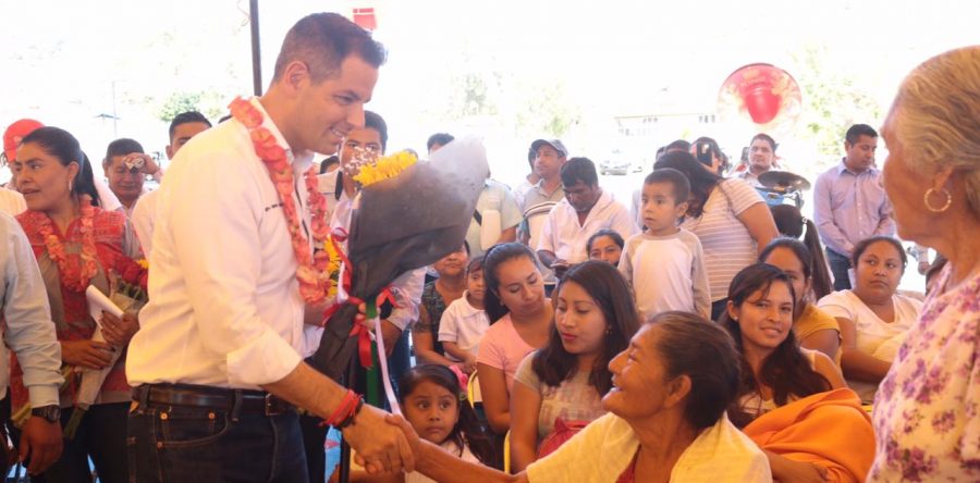 Inaugura AMH infraestructura básica, de alimentación y deportiva en San Juan Lajarcia