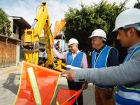 Gobierno municipal impulsa desarrollo social en Santa Lucía con obra hidráulica de la colonia Guelatao