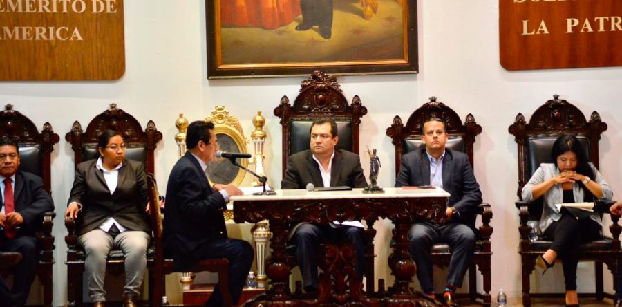 Ratifica cabildo de Oaxaca de Juárez  designación de funcionarios municipales