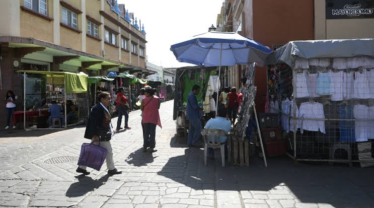 Invaden comerciantes ambulantes de Guerrero y Chiapas calles de Oaxaca 