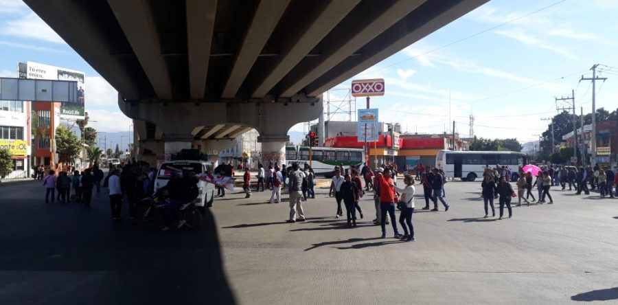 Bloqueos y manifestaciones ponen en jaque a la ciudad