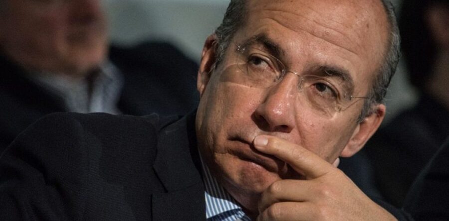 No fui cómplice, ni me hice de la vista gorda en robo de combustible: Calderón