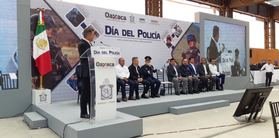 Instalarán más de 500 cámaras de seguridad en el estado; anuncian beneficios para policías en su día