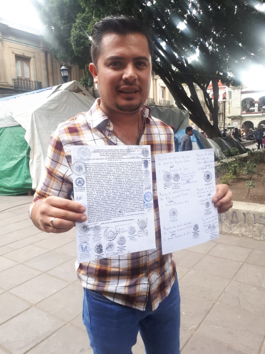 Mantienen priistas “secuestrado” Palacio Municipal de Juxtlahuaca