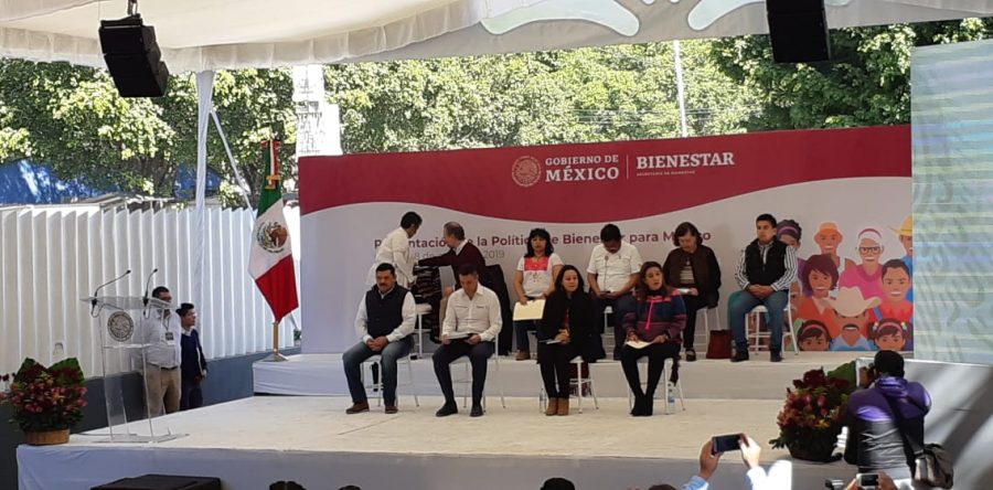 Destrozada politica social en México, número de pobres no disminuyó