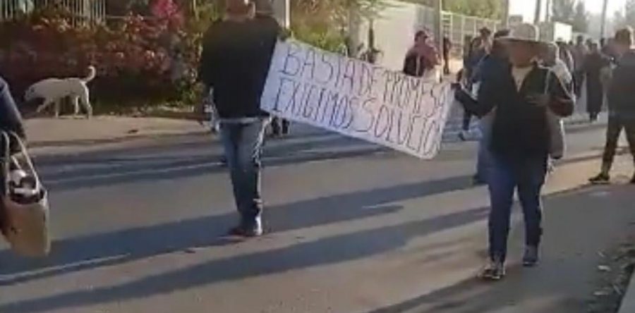 Bloquean pobladores de Coyotepec el Consejo de la Judicatura