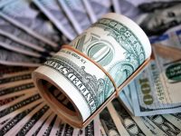 Abre dólar con tranquilidad; se vende en 19.54 pesos en AICM