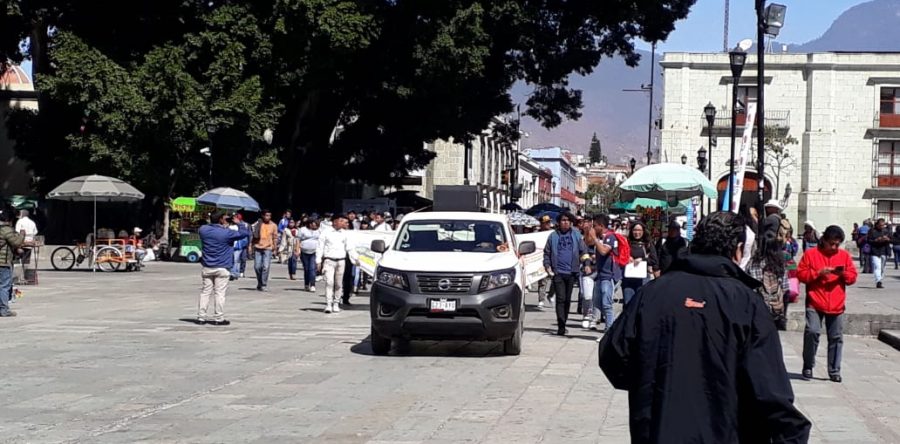 Exigen normalistas contratación de más de 500 egresados