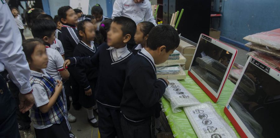 Entrega Gobierno del Estado apoyos a Primaria “Enrique C. Rebsamen”