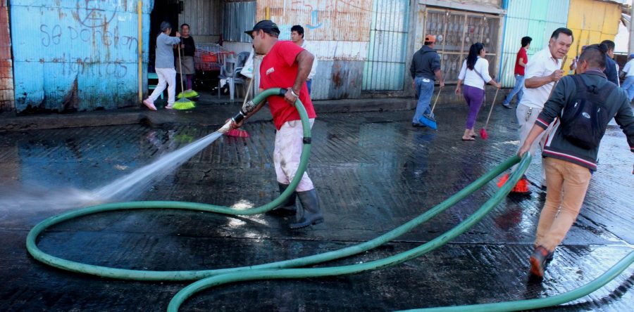 Coordina Municipio capitalino  mantenimiento a la Central de Abasto