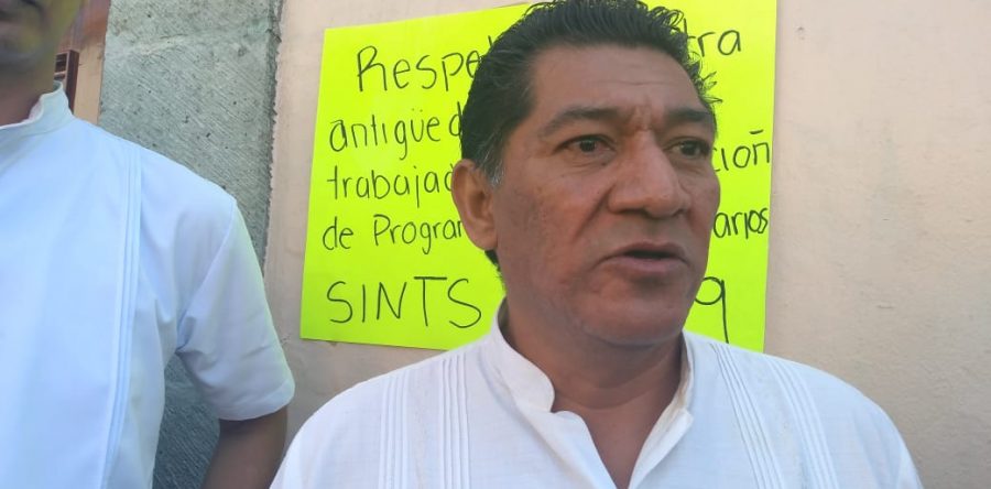 Continúa protesta de trabajadores de salud en sus oficinas