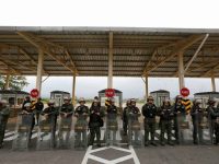 Oposición de Venezuela busca persuadir a fuerzas armadas