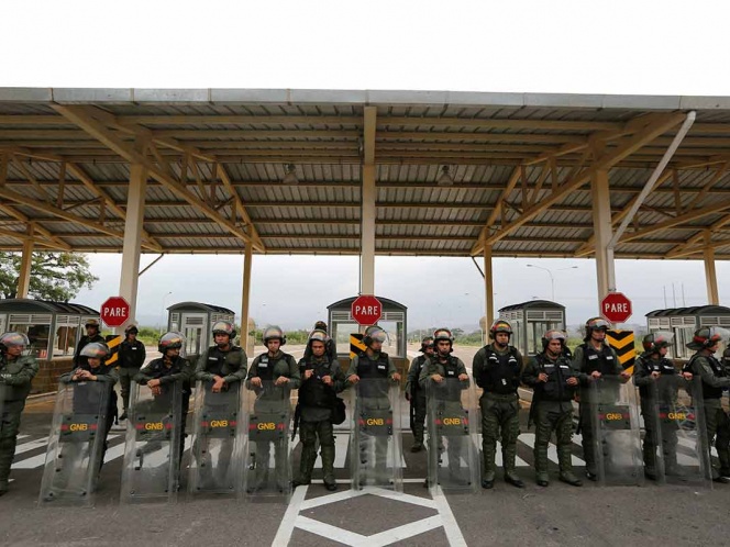 Oposición de Venezuela busca persuadir a fuerzas armadas