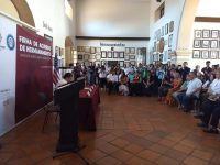 Construir puentes y no muros, pide edil de Oaxaca en firma de hermanamiento con McAllen, Texas