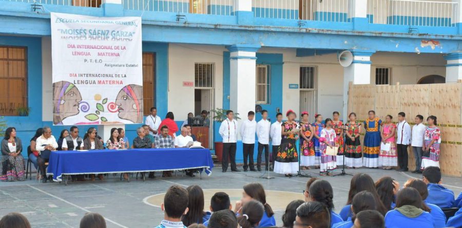 Reconoce IEEPO labor de docentes que fomentan la preservación de las lenguas maternas