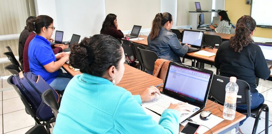 Capacita IEEPO a docentes en tecnologías educativas