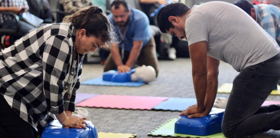 Se capacita personal de Administración en primeros auxilios