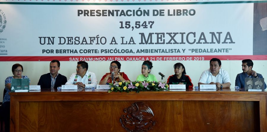 Reconoce Legislativo a escritora que difunde bellezas de México en Australia