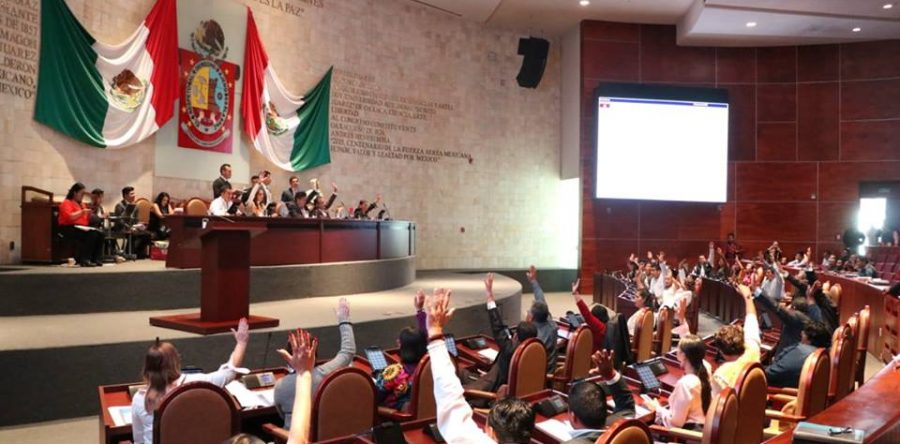 Comparece el Fiscal General de ante diputadas y diputados Locales