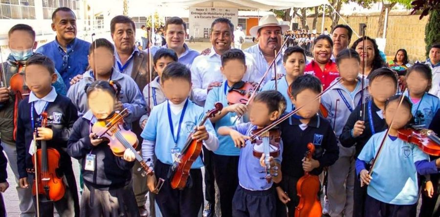 DIF Estatal Oaxaca entrega mobiliario y equipo a Escuela Primaria “Benito Juárez”