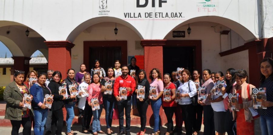 Delegaciones Regionales del DIF Estatal caminan de la mano con las familias oaxaqueñas