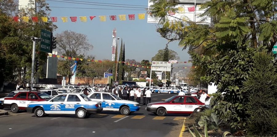 “Colapsa” Sindicato Libertad cruceros de la capital; genera bloqueos conato de bronca