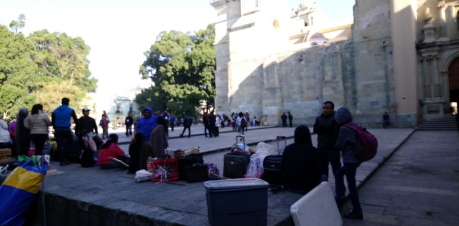 Amedrenta autoridad a párroco para cancelar feria artesal en atrio de Catedral