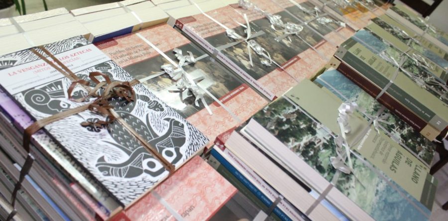 Entrega Seculta paquetes de libros a la Fiscalía Especializada en Justicia para Adolescentes