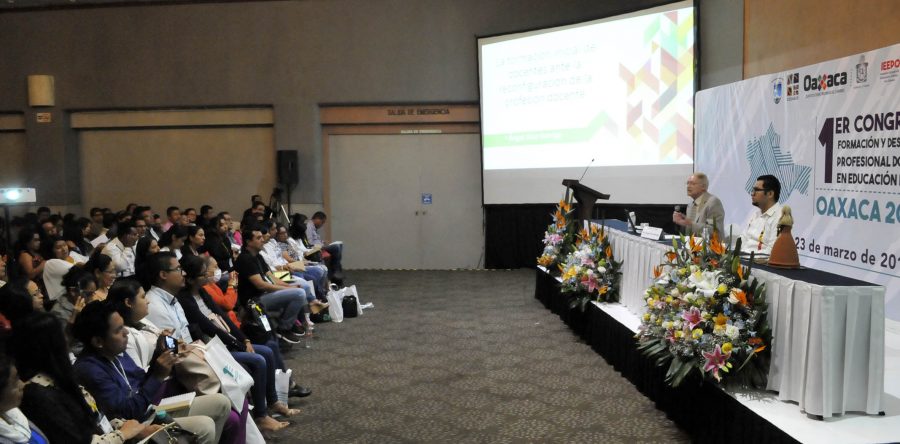 Reúne más de 350 participantes Primer Congreso en Formación Docente